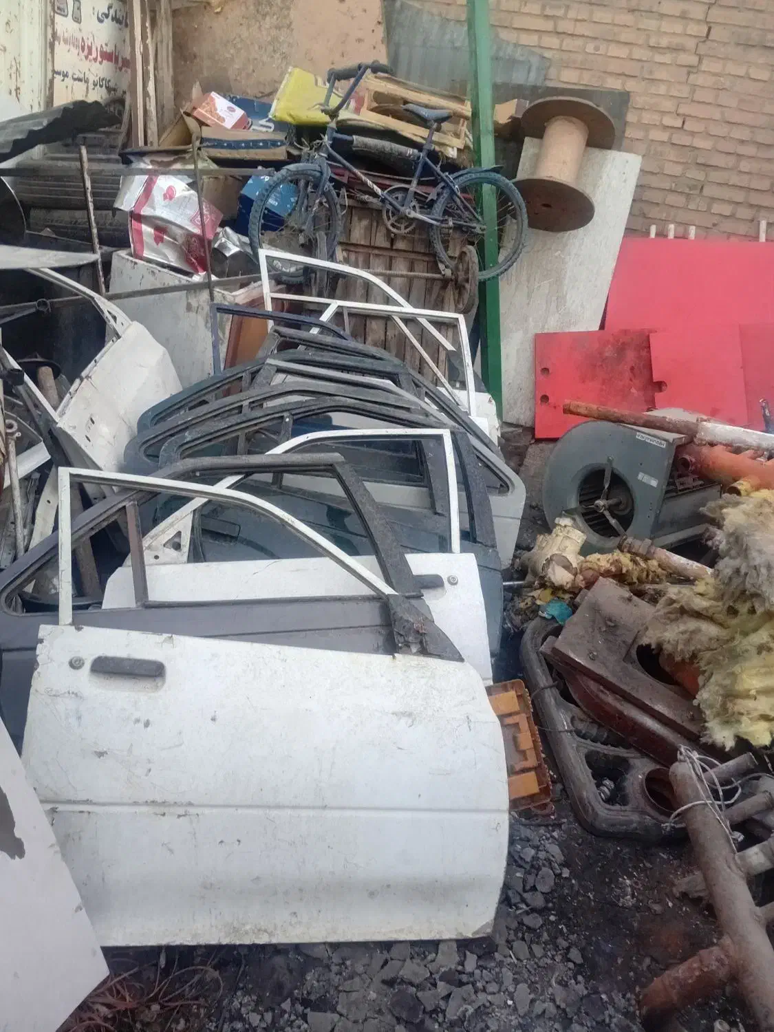 همه رقم درب کاپوت صندق پراید .پیکان|قطعات یدکی و لوازم جانبی|تهران, علی‌آباد|دیوار