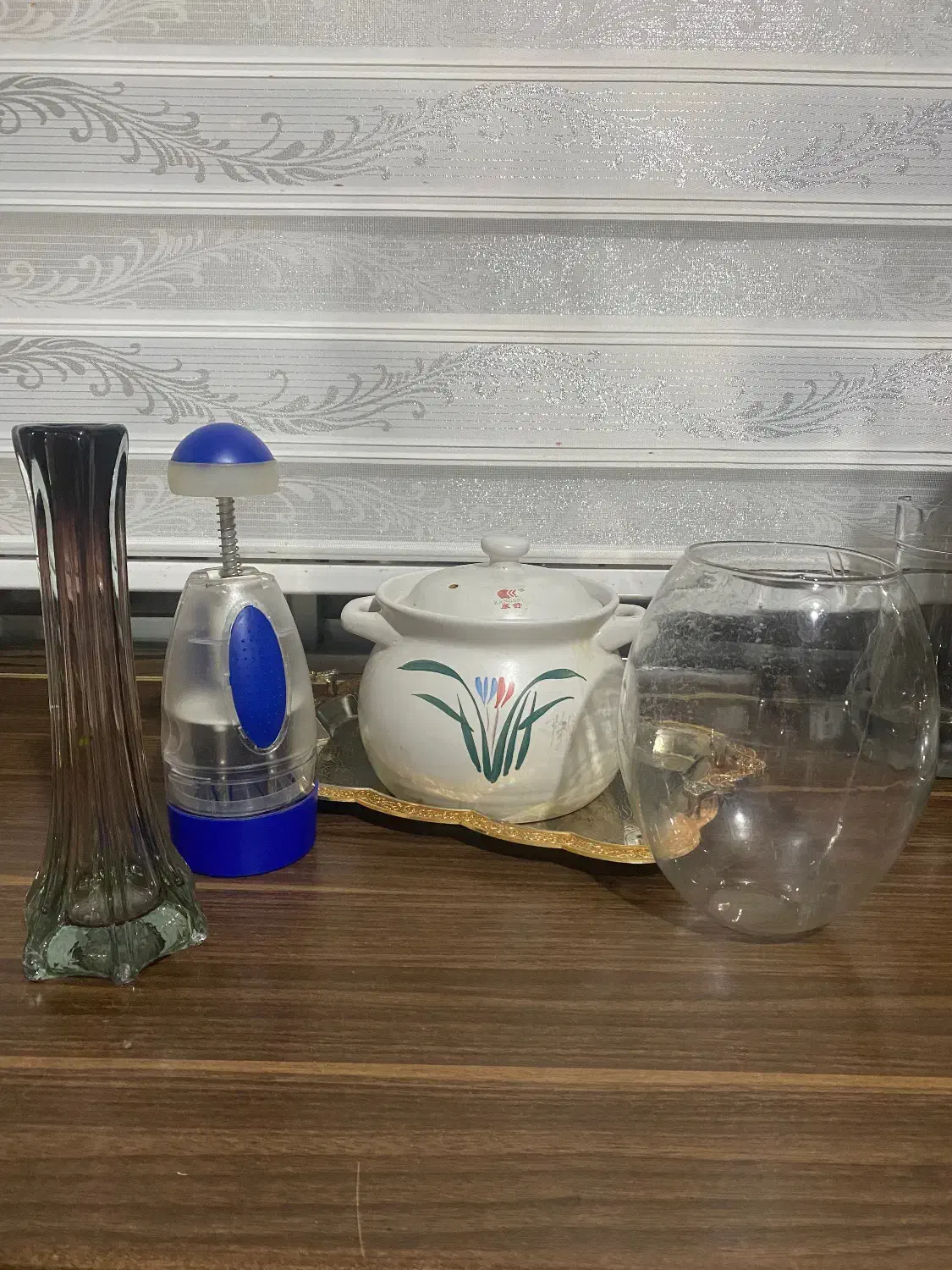 ظروف|ظروف پخت‌وپز|رشت, آب و برق|دیوار