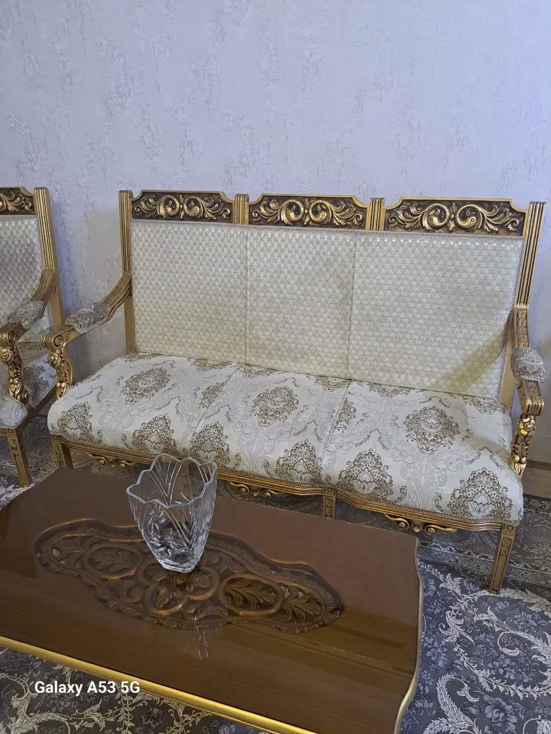 مبل و ویترین|مبلمان خانگی و میز عسلی|قم, نخودی|دیوار