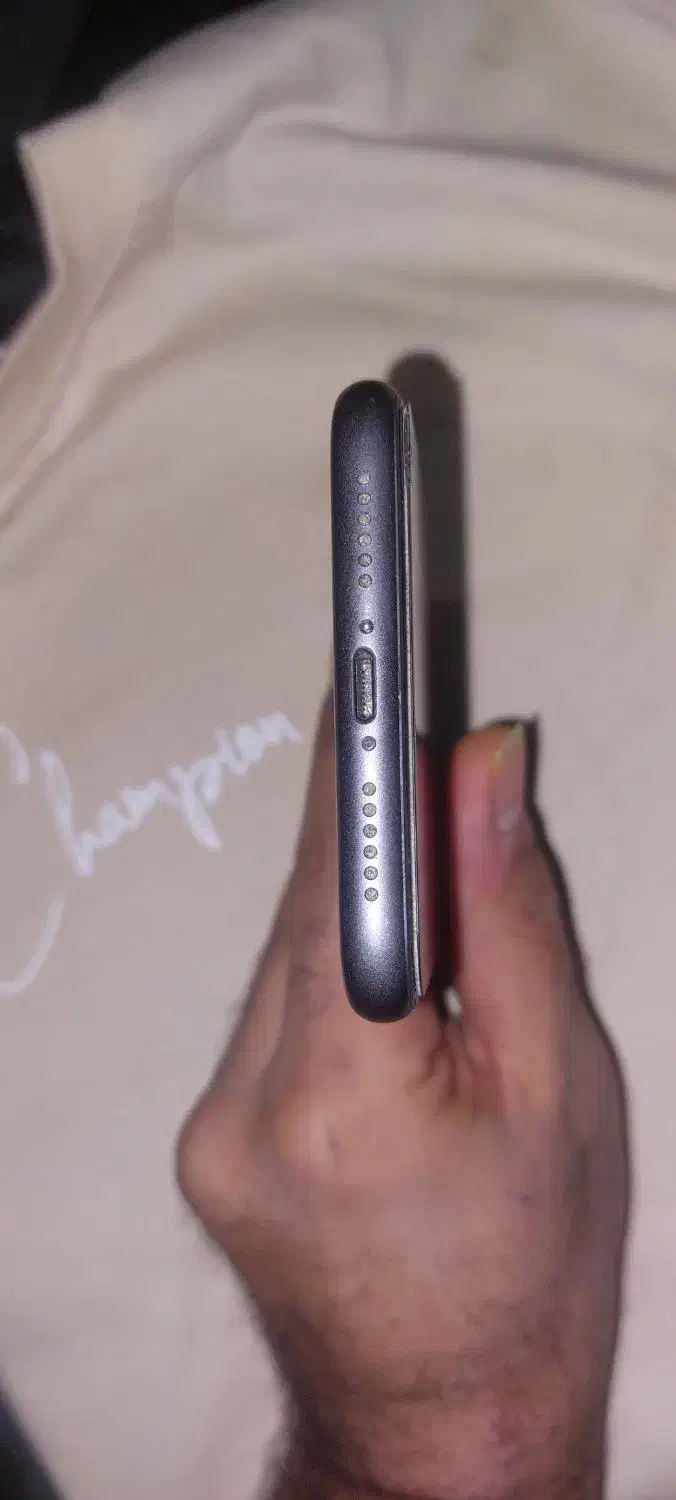 آیفون ۱۱ نرمال مشکی بدون باز شدگی تخفیف پای معامله|موبایل|شوشتر, |دیوار