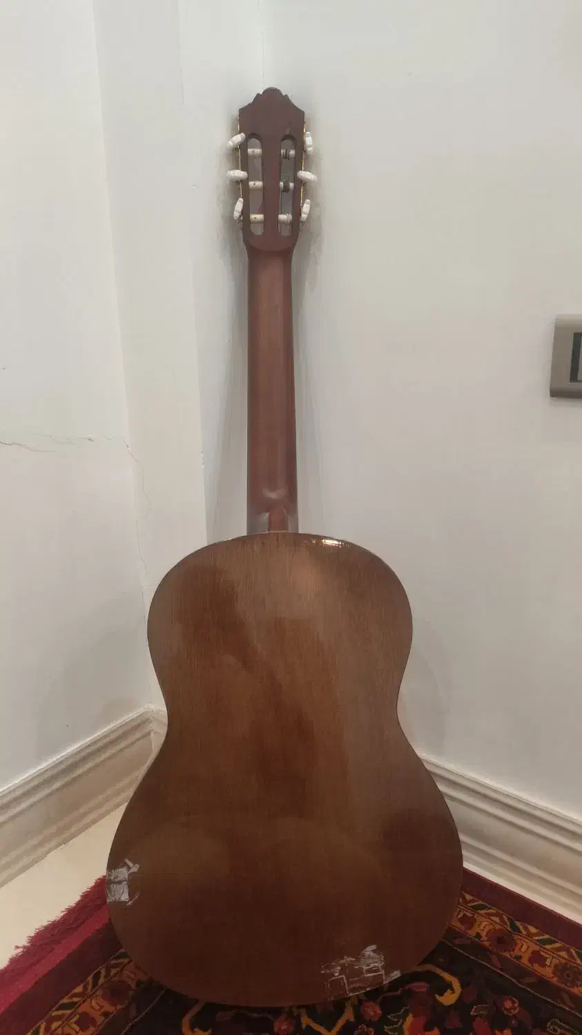 گیتار یاماها c70|گیتار، بیس، امپلیفایر|گنبد کاووس, |دیوار