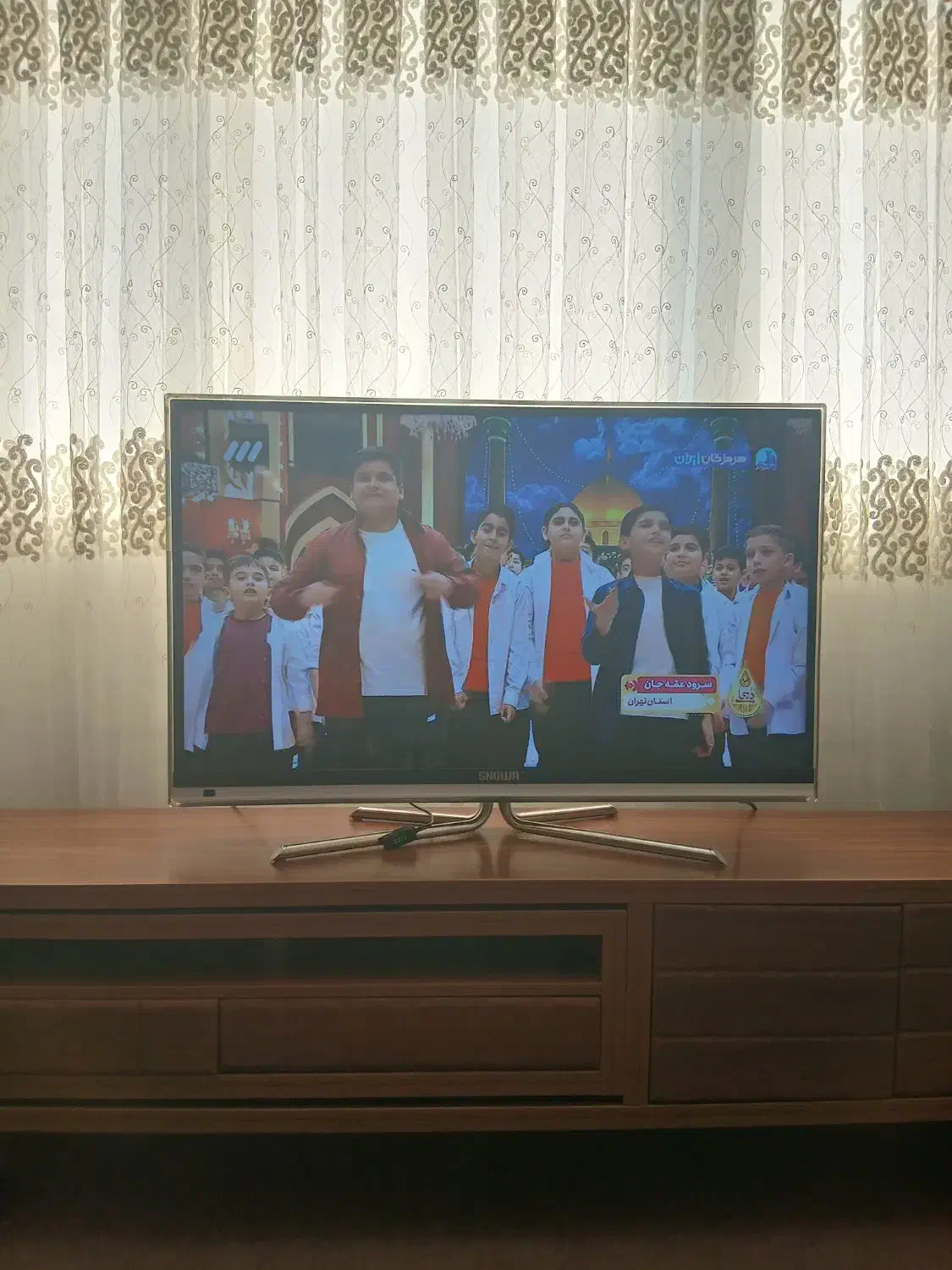 تلویزیون اسنوا 43|تلویزیون و پروژکتور|اقبالیه, |دیوار