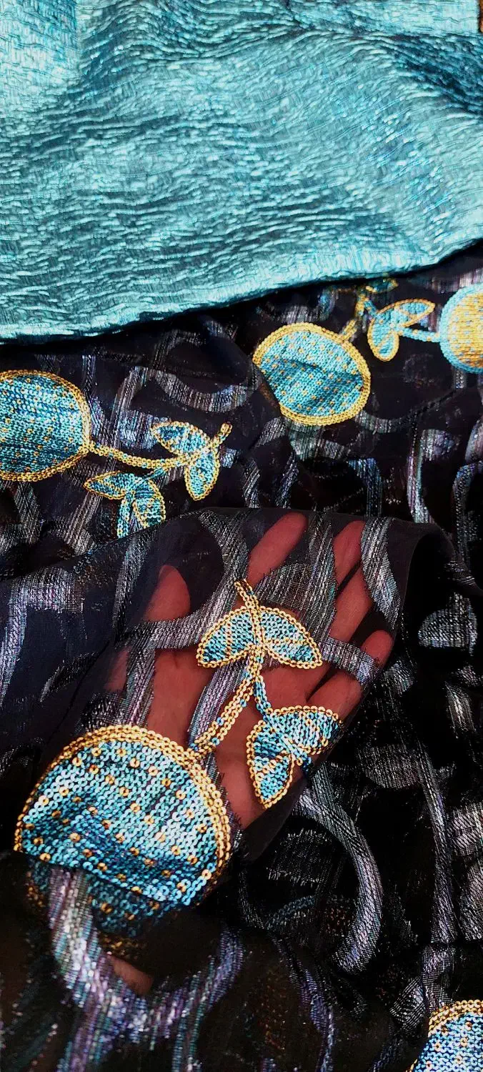 پارچه نازنازی و حریر|لباس|مریوان, |دیوار