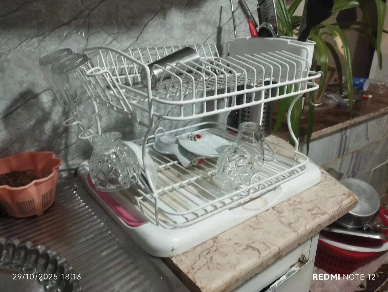 آب چک روی سینک ظرفشویی|آب‌چکان و نظم‌دهنده ظروف|کرمان, |دیوار