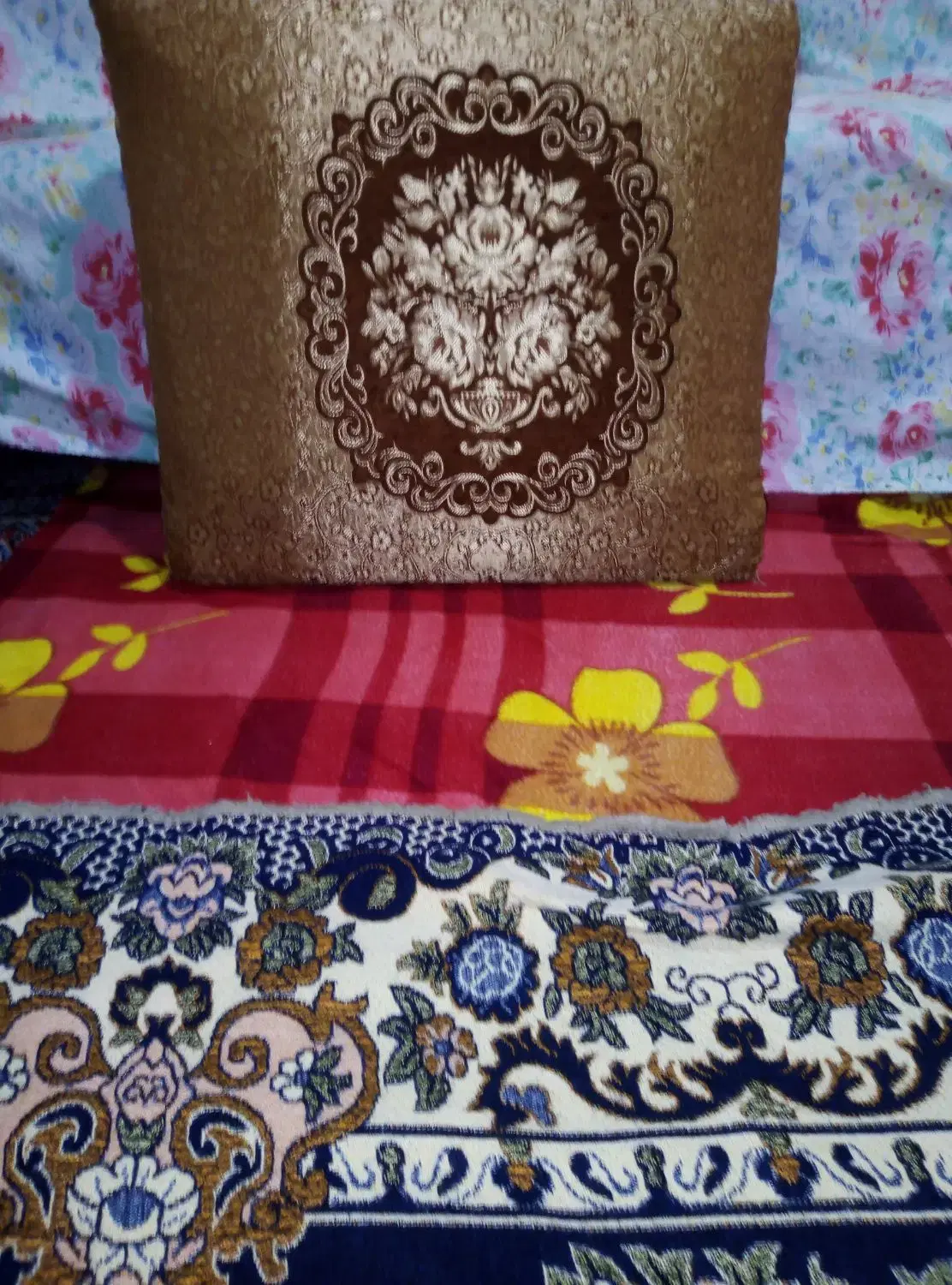 پشتی|پشتی|شیراز, شهدای شهرک سعدی|دیوار