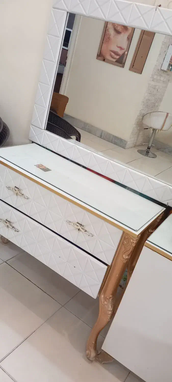 میز با اینه|بوفه، ویترین، کنسول|زابل, |دیوار