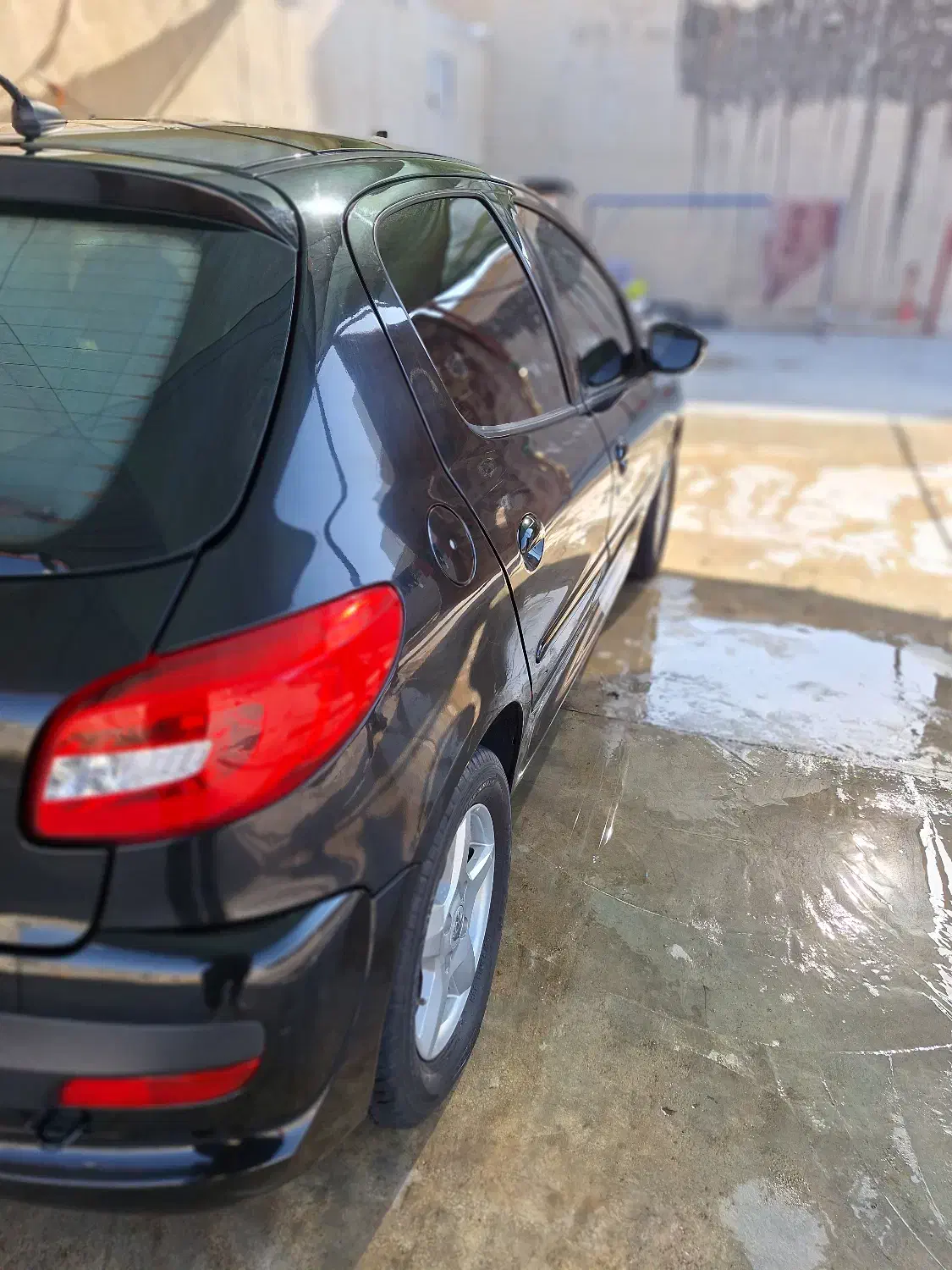 معاوضه ۲۰۷ پانا ۴۰۲ با پانا ۴۰۴|خودرو سواری و وانت|بندر گناوه, |دیوار