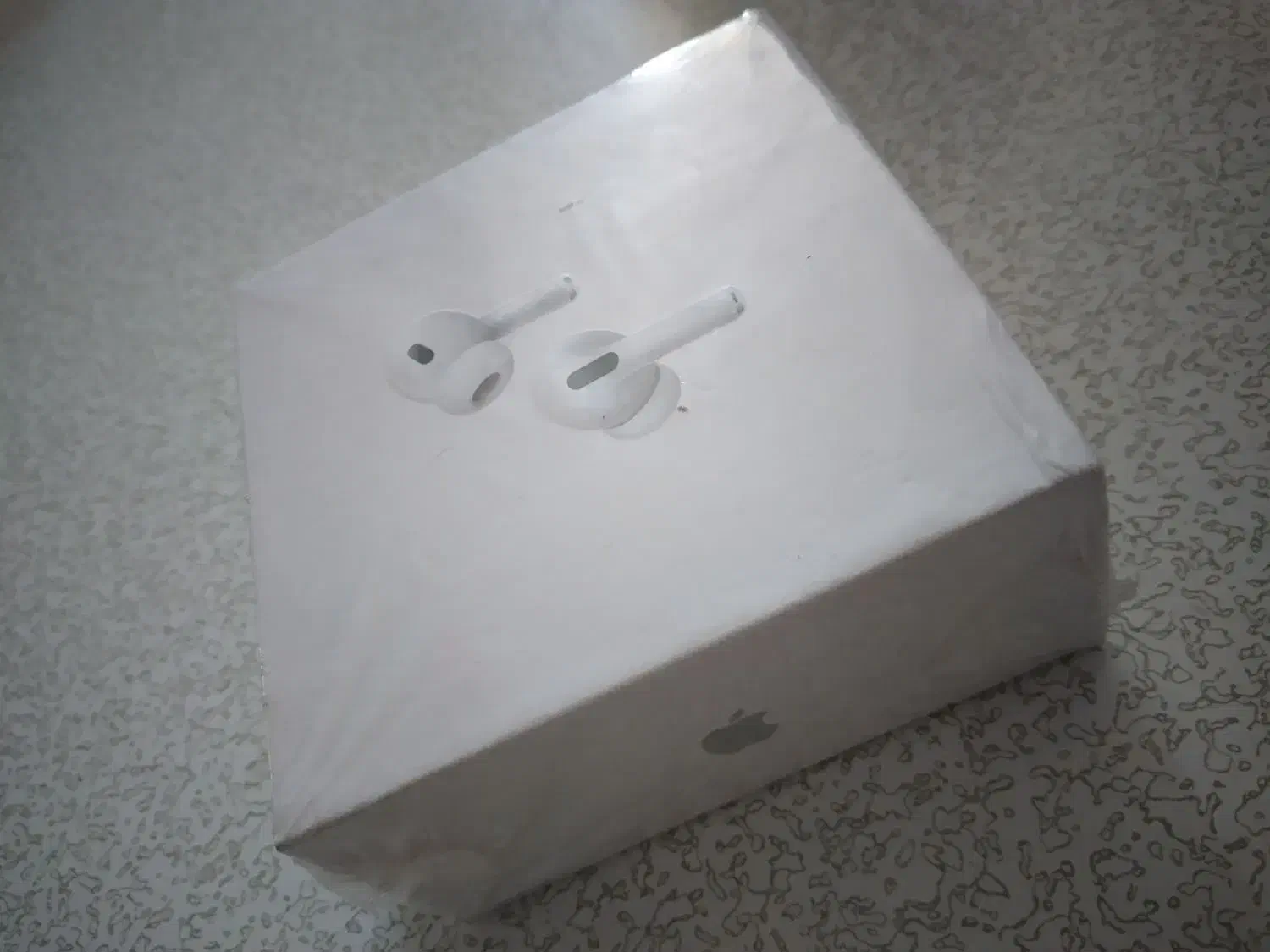 یک عدد سشوار و یک عدد هندزفری بلوتوثی|آرایشی، بهداشتی، درمانی|قم, شهر قائم|دیوار