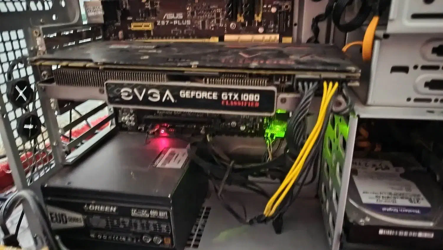 کامپیوتر گیمینگ|رایانه رومیزی|فامنین, |دیوار