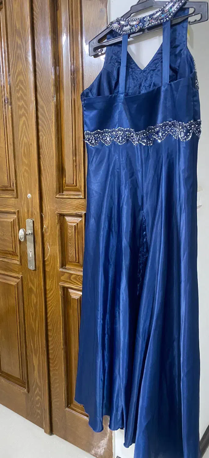 لباس مجلسی سنگ دوزی|لباس|مشهد, عامل|دیوار