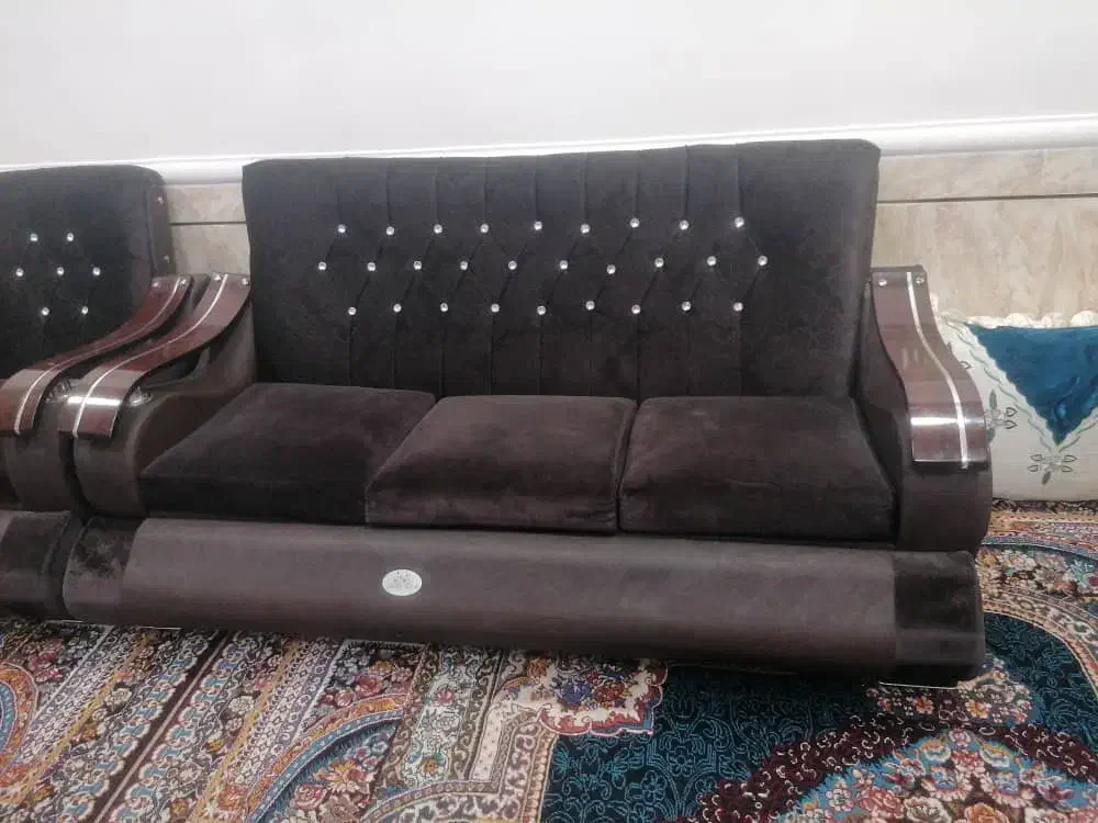 مبل 7نفرع تمیز|مبلمان خانگی و میز عسلی|کوه چنار, |دیوار