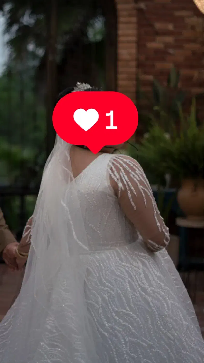 لباس عروس مزون دوخت شده پارچه سفارشی|لباس|رشت, جانبازان|دیوار