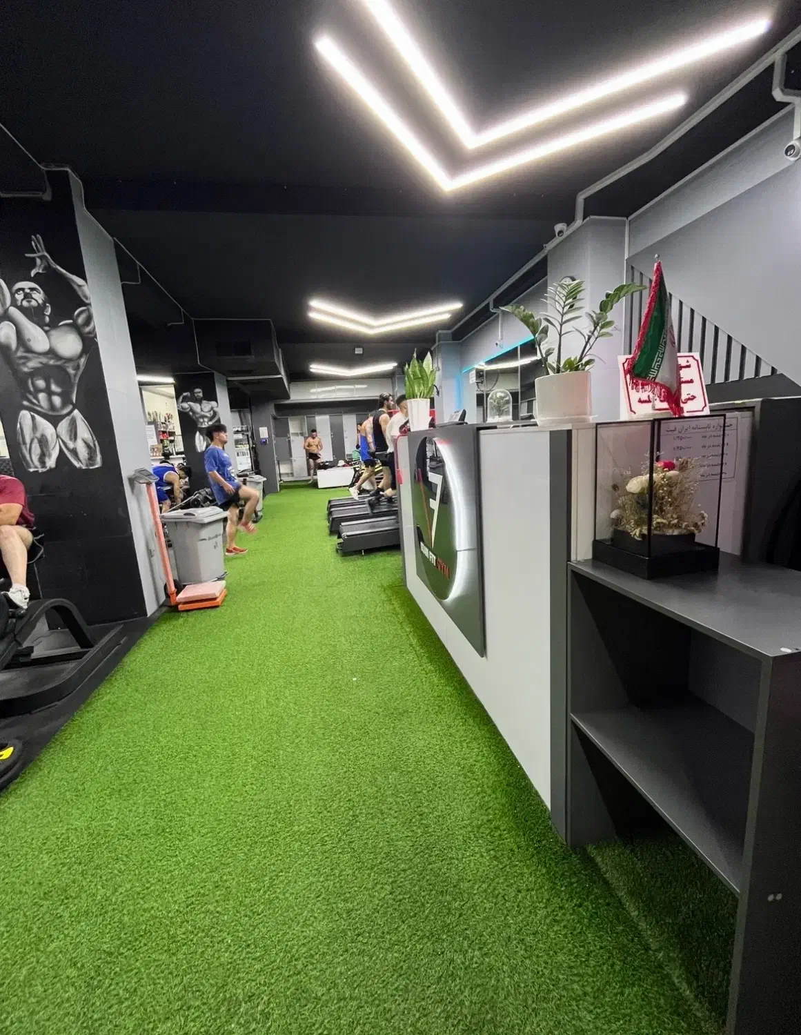 نیروی خدماتی برای باشگاه بدنسازی|استخدام سرایداری و نظافت|ری, ملکآباد|دیوار