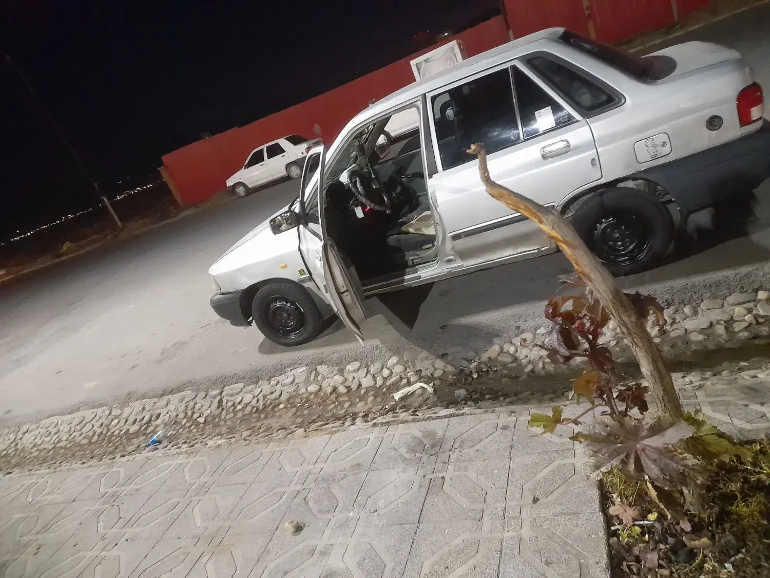 پراید مدل ۸۸ نقره ای|خودرو سواری و وانت|گالیکش, |دیوار