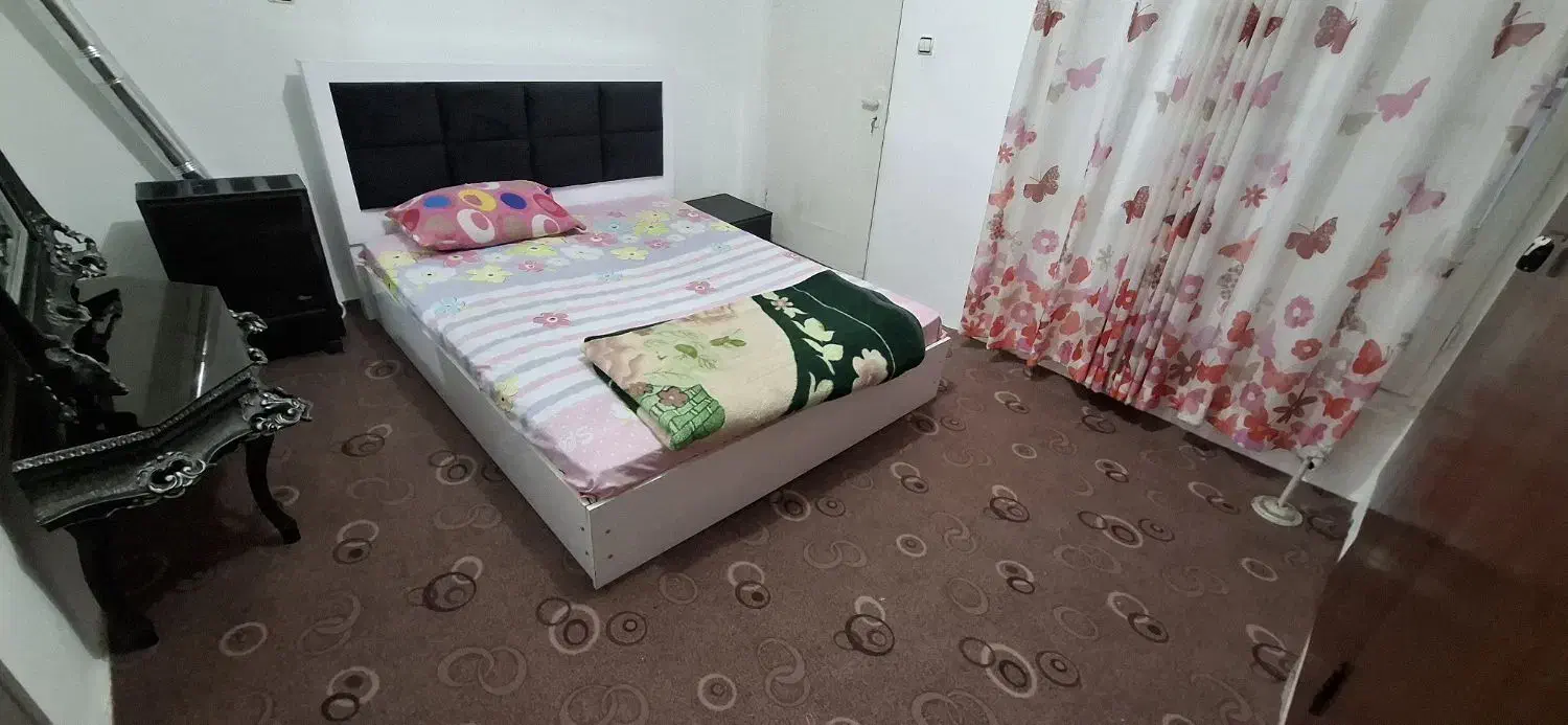 اجاره تک اتاق مناسب دو نفر شبی ۵۰۰تومان|اجارهٔ کوتاه‌مدت آپارتمان و سوئیت|محمودآباد, |دیوار