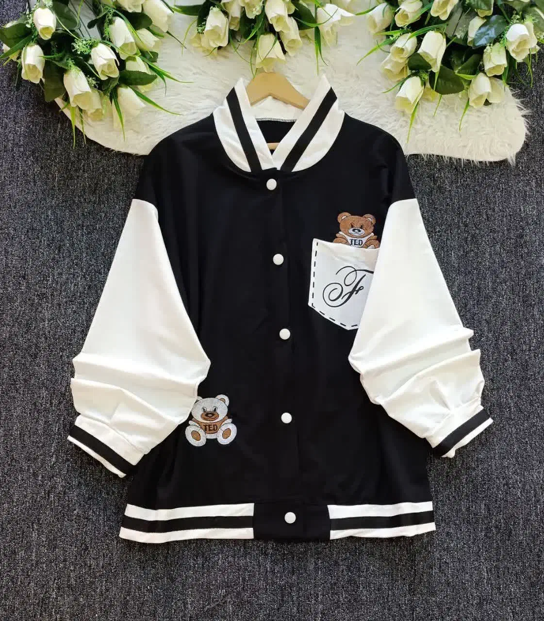 بامبر گلدوزی|لباس|اصفهان, جنیران (لادان)|دیوار