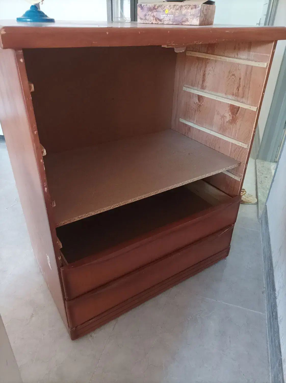 دراور چوبی|جاکفشی، کمد، دراور|آباده, |دیوار