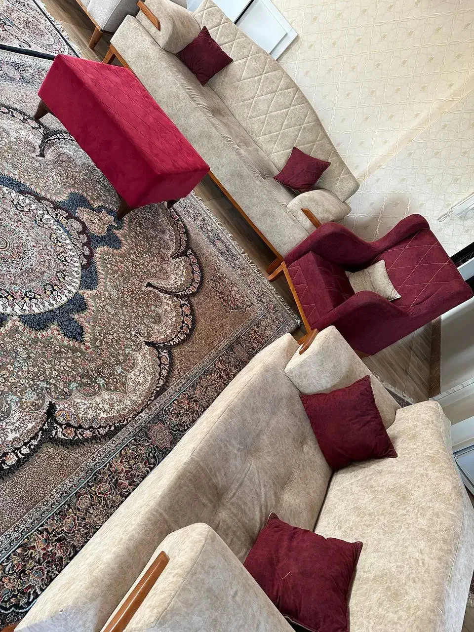 میل ۷ نفره در حد نو|مبلمان خانگی و میز عسلی|کوچصفهان, |دیوار