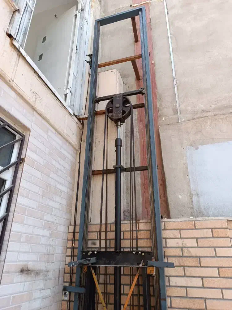 تعمیر وانصب انواع بالابر اعم از هیدرولیک وینچ و...|خدمات پیشه و مهارت|تهران, شارق|دیوار