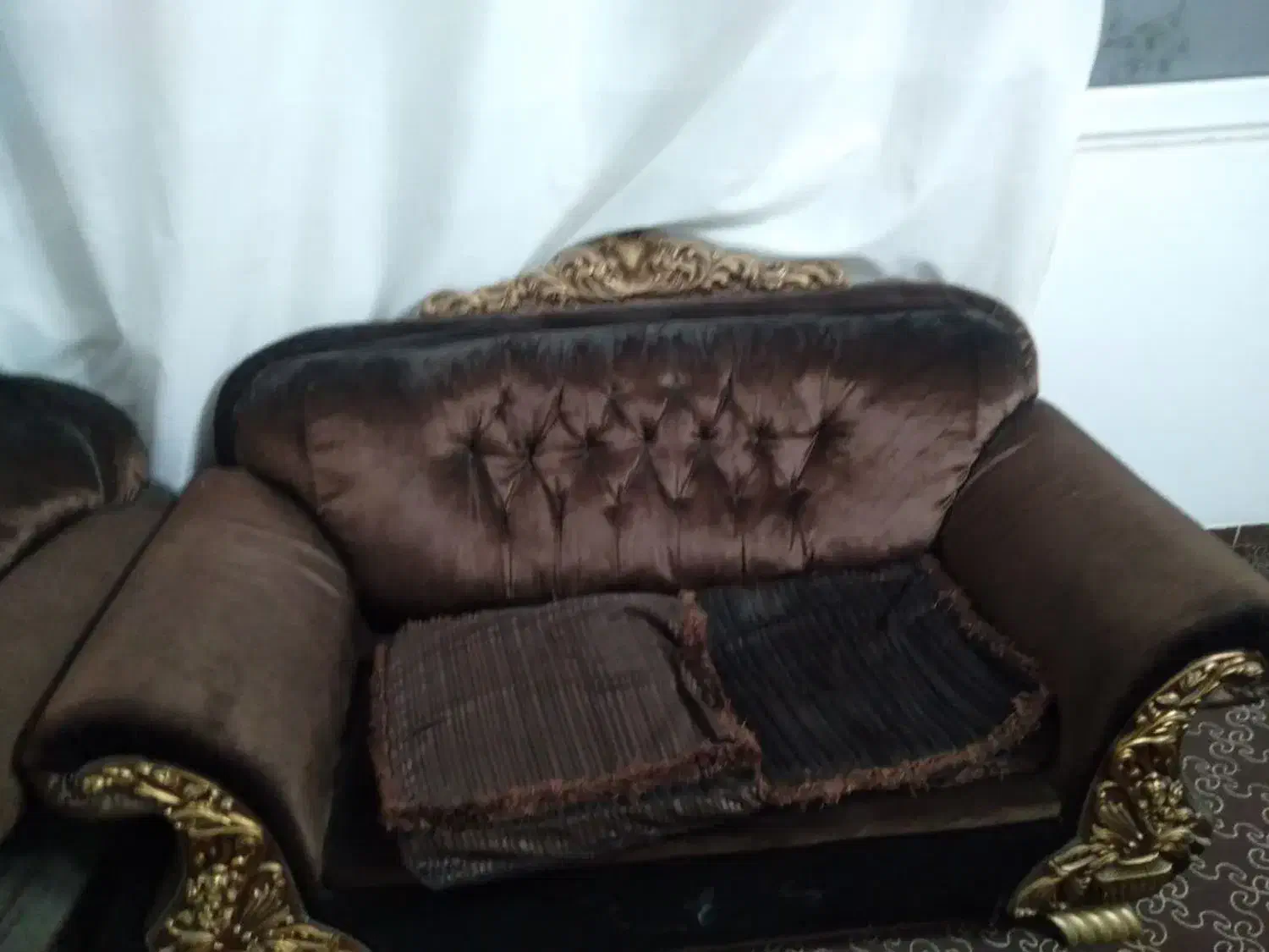 مبل راحتی|مبلمان خانگی و میز عسلی|قم, باغ کرباسی|دیوار