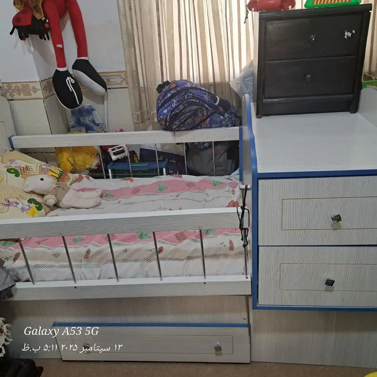 تخت خواب کودک نوجوانی در حد نو|تخت و سرویس خواب|زنجان, |دیوار