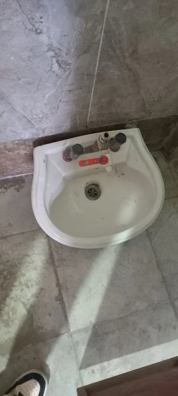 سنگ روشویی|لوازم سرویس بهداشتی|زاهدان, |دیوار