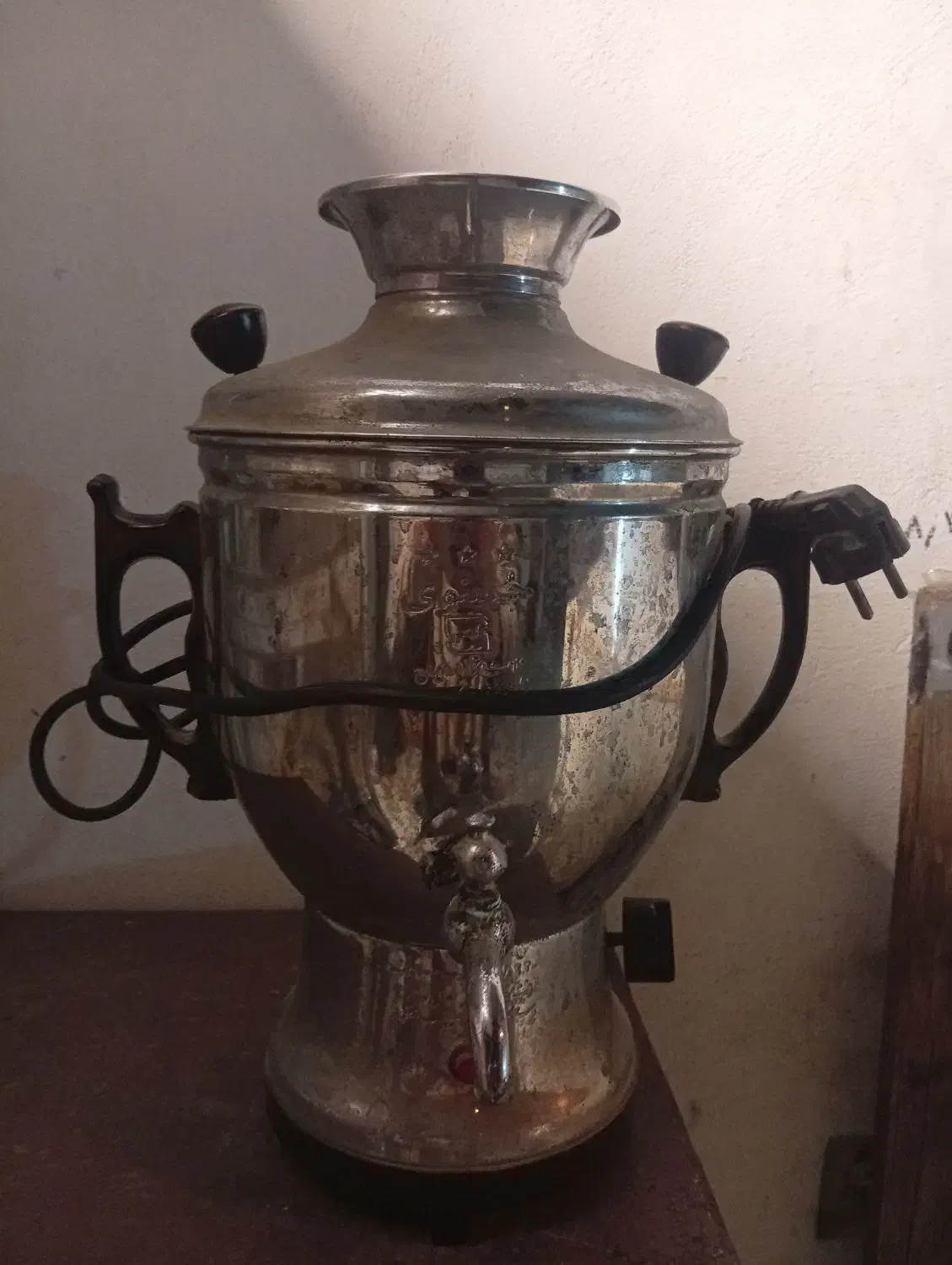 سماور برقی برنجی|سماور، چای‌ساز، قهوه‌ساز|گنبد کاووس, |دیوار