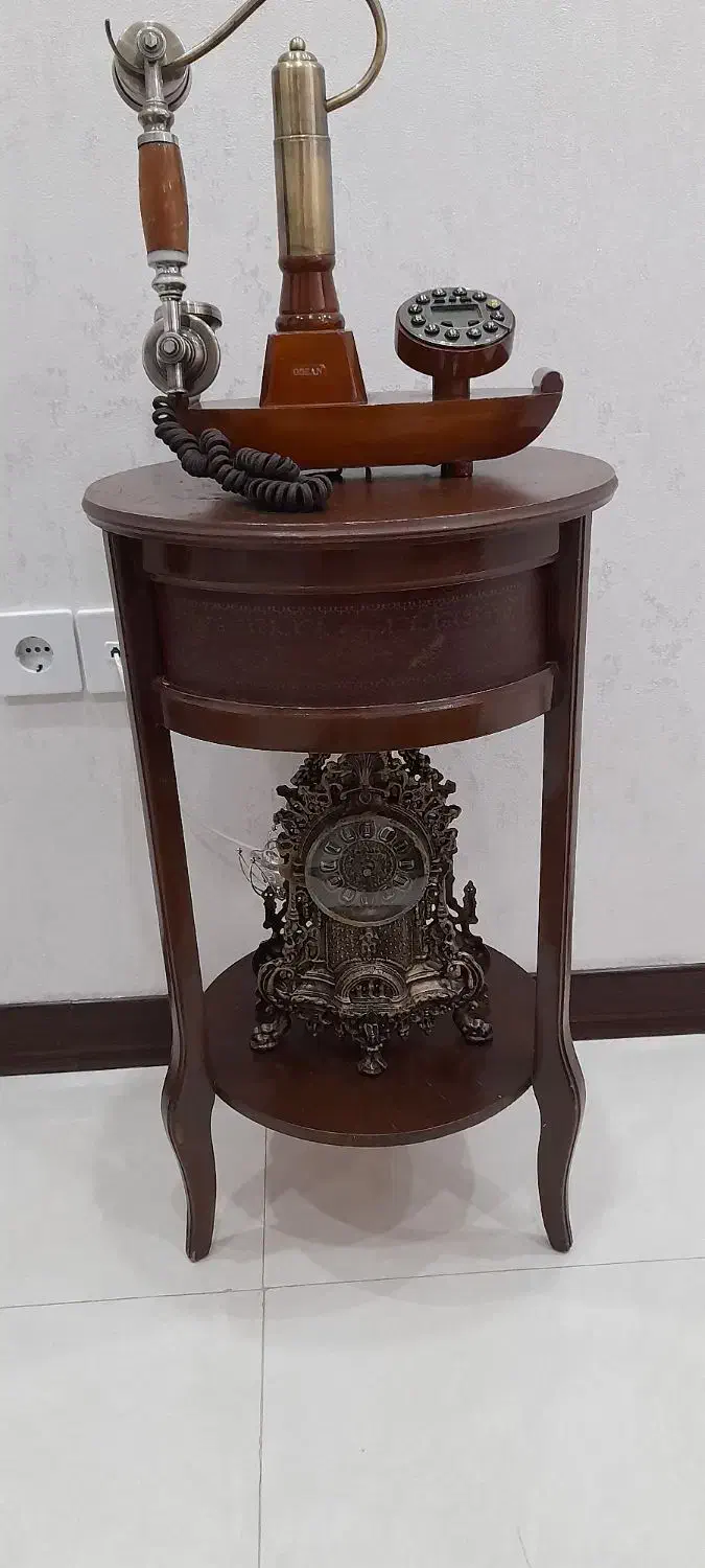 میز|میز تلفن|نظرآباد, نظرآباد|دیوار