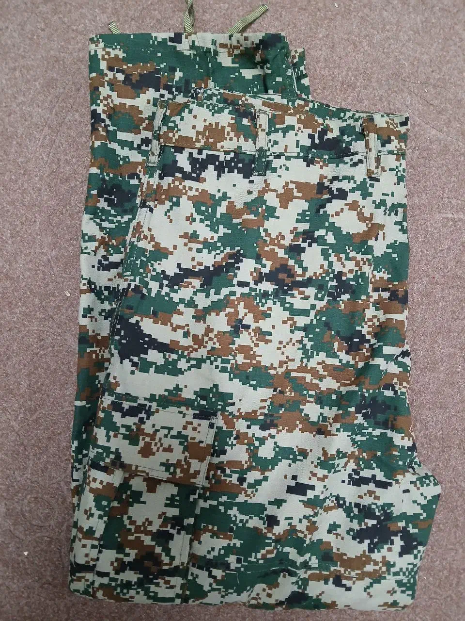 لباس نظامی بسیج پیکسلی|لباس|سنگر, |دیوار