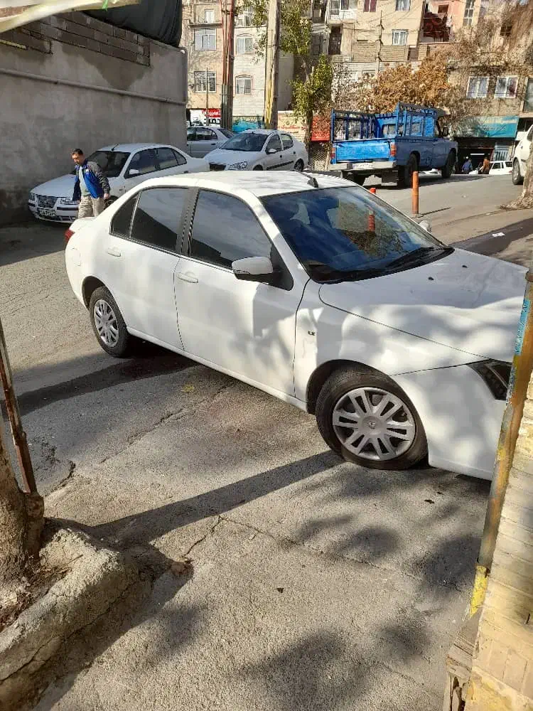 دنا معمولی بدون رنگ ۱۴۰۰|خودرو سواری و وانت|کرج, اسلام‌آباد|دیوار