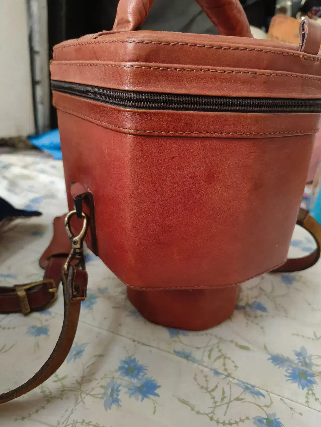 کیف دوربین چرم دست دوز|دوربین عکاسی و فیلم‌برداری|تهران, هروی|دیوار