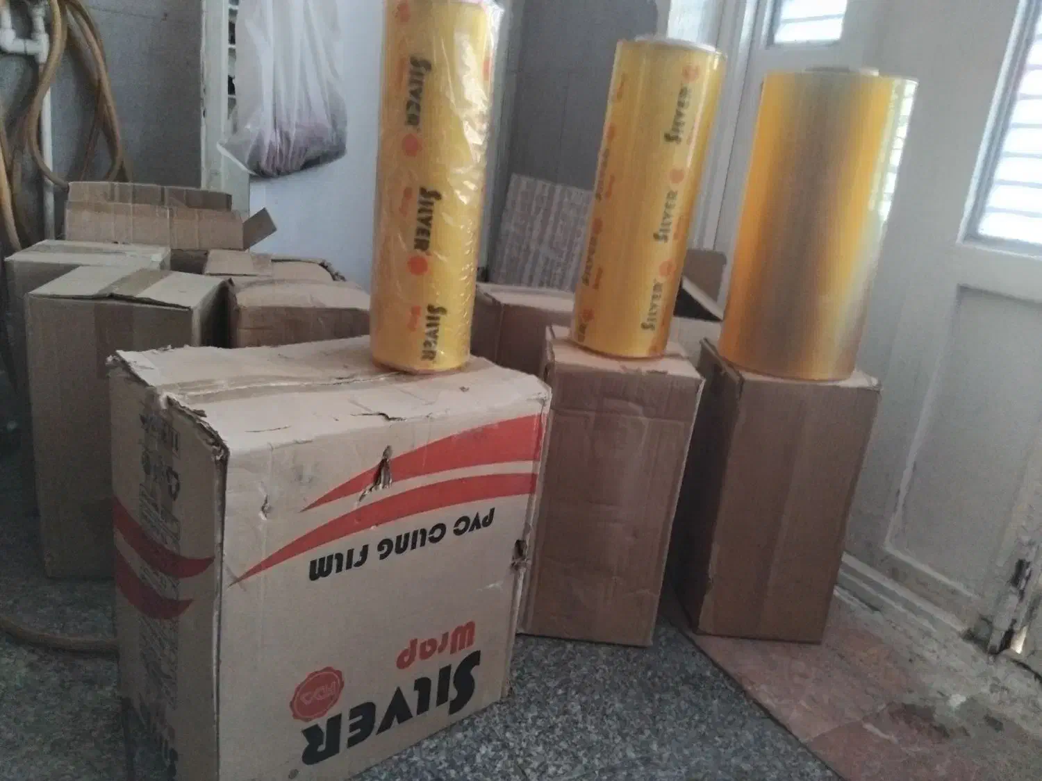 8 رول سلفون 2500متری روکش غذا|ظروف نگهدارنده، پلاستیکی، یک‌بارمصرف|قم, شاه ابراهیم|دیوار