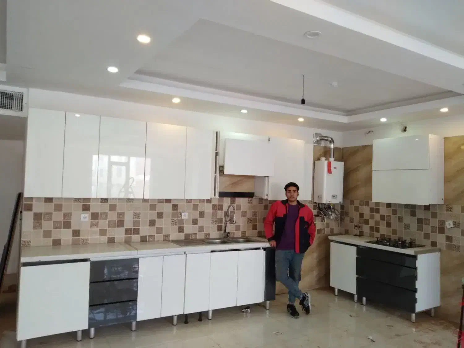 نصاب کابینت نو و دست دوم و سقف کاذب و پارکت|خدمات پیشه و مهارت|مشکین‌دشت, |دیوار