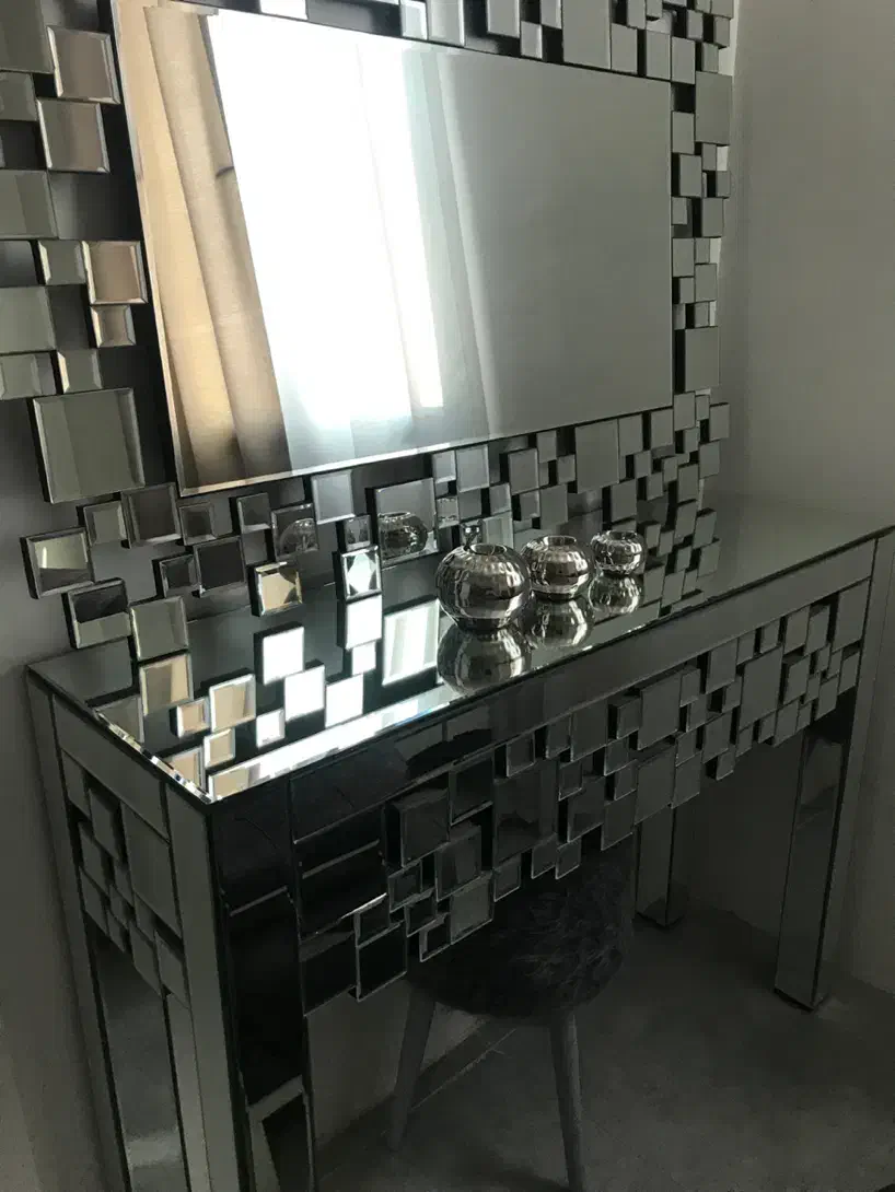 وسایل منزل به فروش میرسد|مبلمان خانگی و میز عسلی|ورامین, شهرک فجر|دیوار