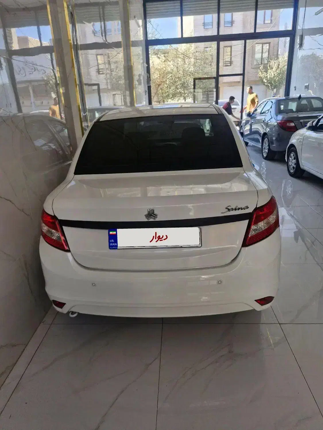 ساینا۱۴۰۰ بیرنگ (نقد واقساط)|خودرو سواری و وانت|قم, دروازه چوبی|دیوار