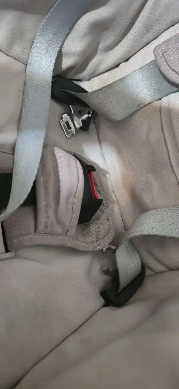 صندلی ماشین کودک مارک MAXI COSI|تخت و صندلی بچه|فولادشهر, فولادشهر|دیوار