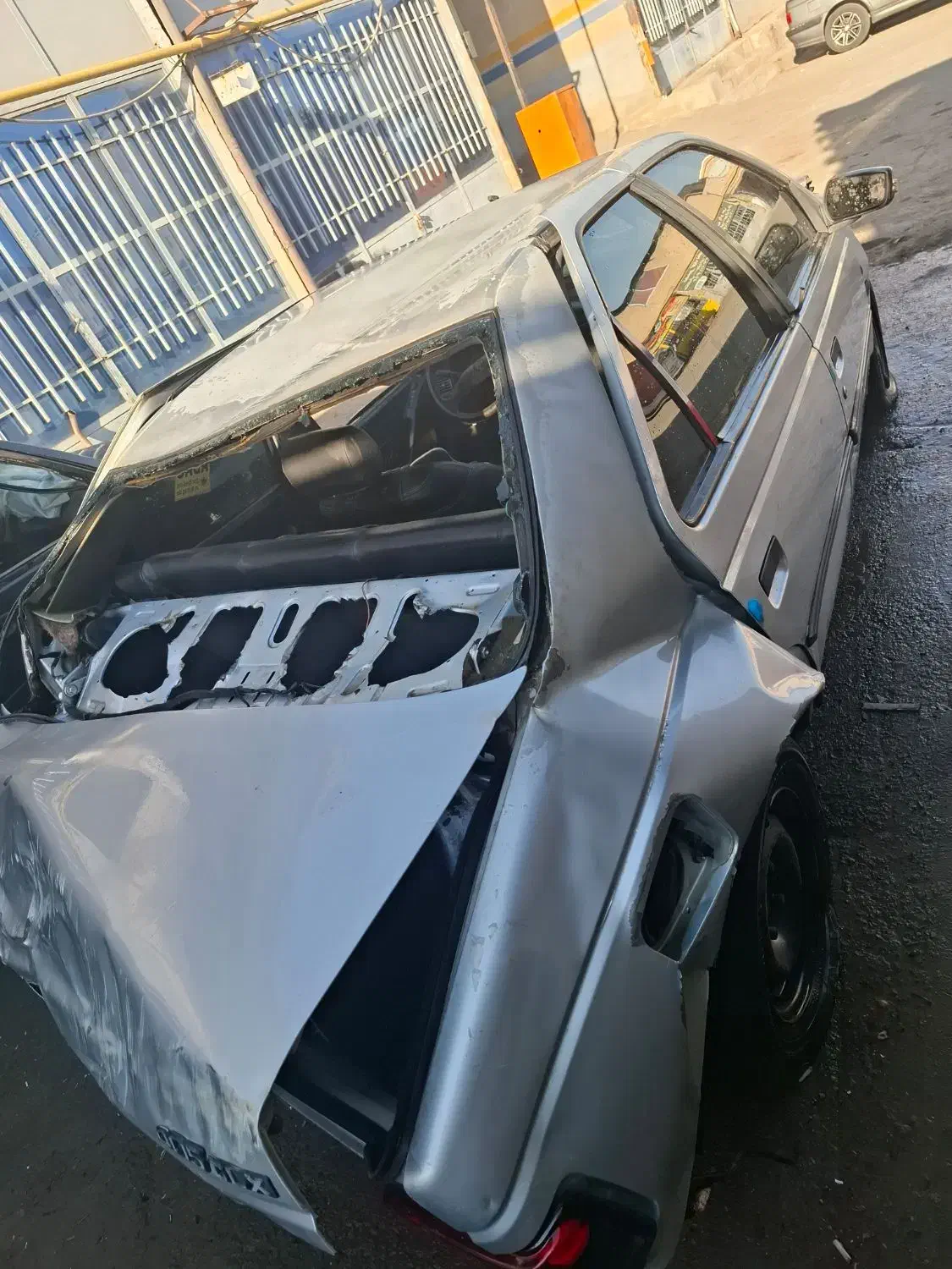 پژو405تصادفی مدل88 تک سوز|خودرو سواری و وانت|اراک, |دیوار