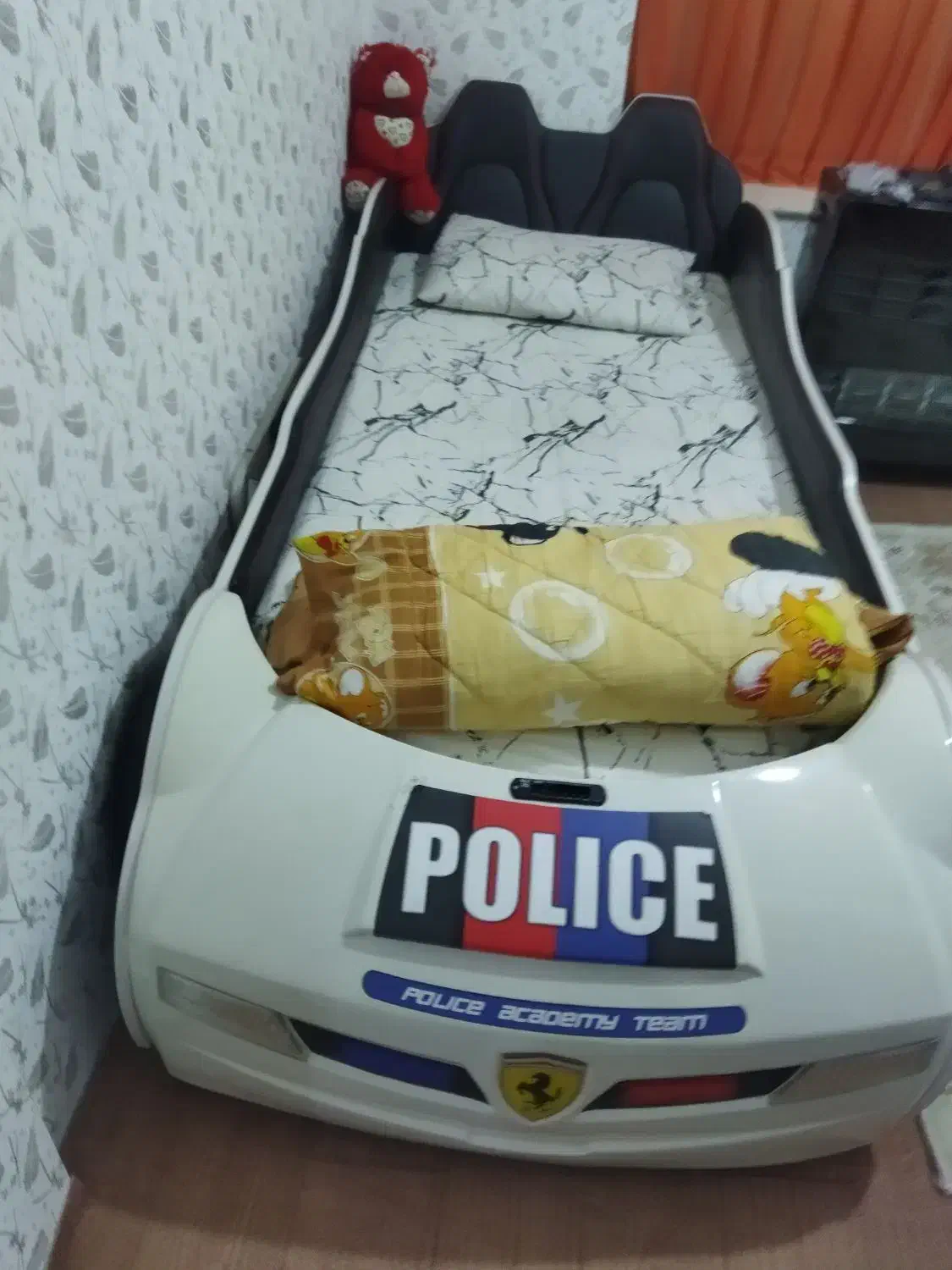 دو عدد تخت طرح ماشین|تخت و صندلی بچه|سنندج, |دیوار