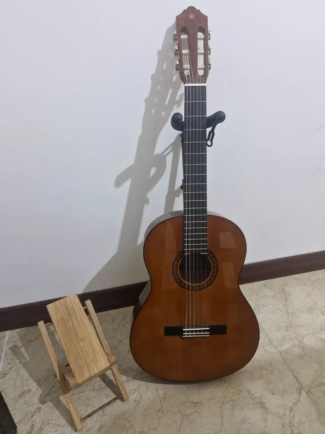 گیتار یاماها  c40 نوجوان به همراه کلیه لوازم|گیتار، بیس، امپلیفایر|بندر انزلی, نیمه شعبان|دیوار