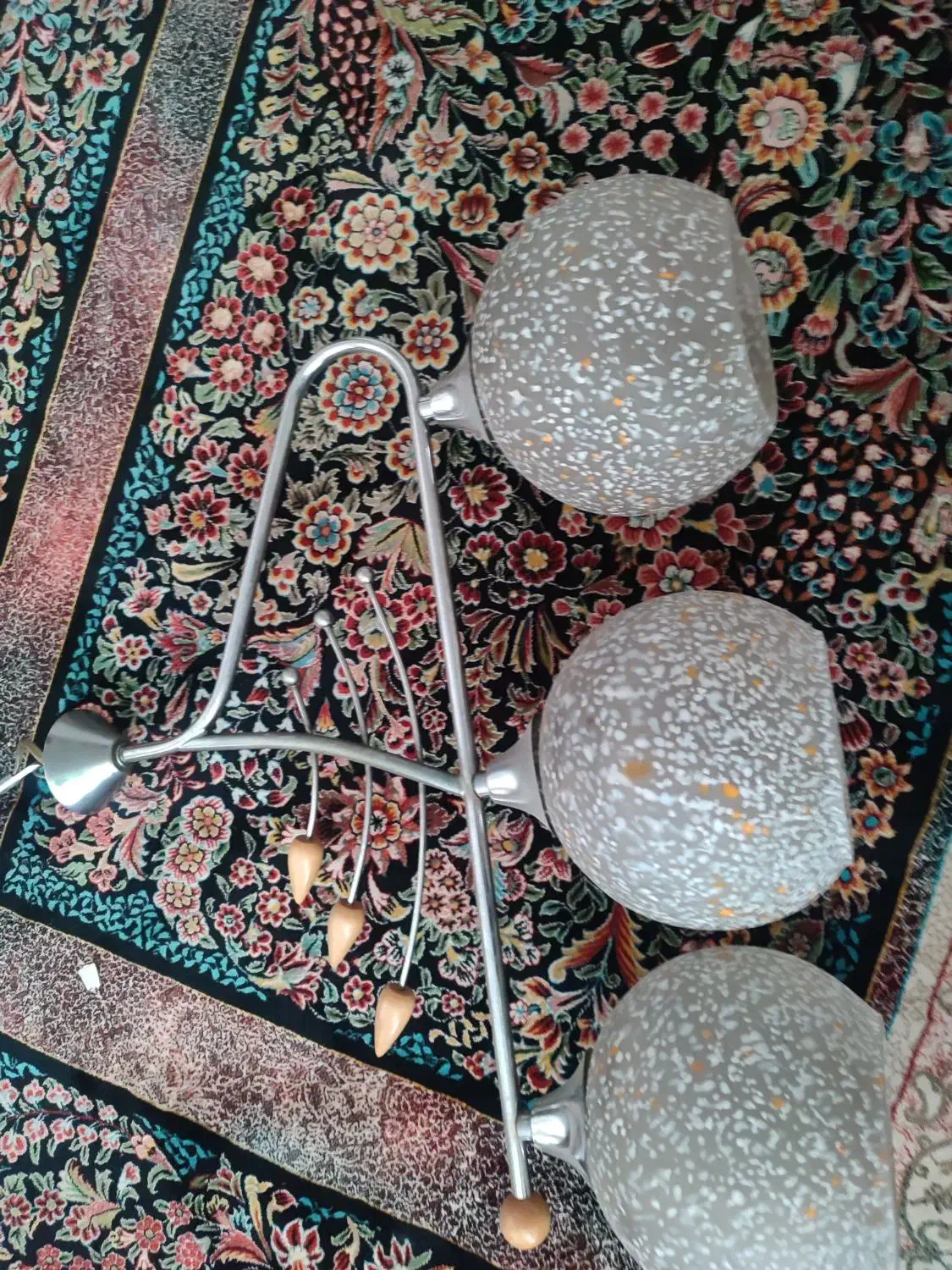 دو عدد لوستر|لوستر و چراغ آویز|قدس, شهرقدس|دیوار