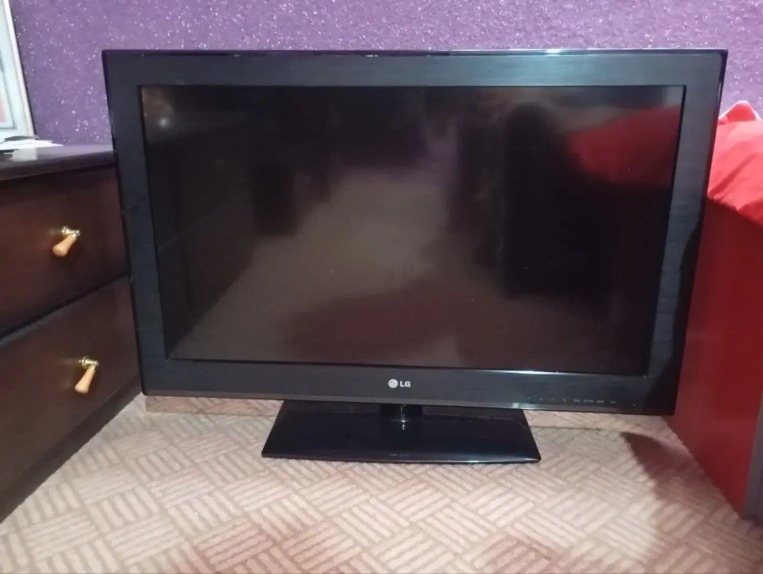 تلویزیون ال سی دی 32 اینچ|تلویزیون و پروژکتور|اصفهان, ابر|دیوار