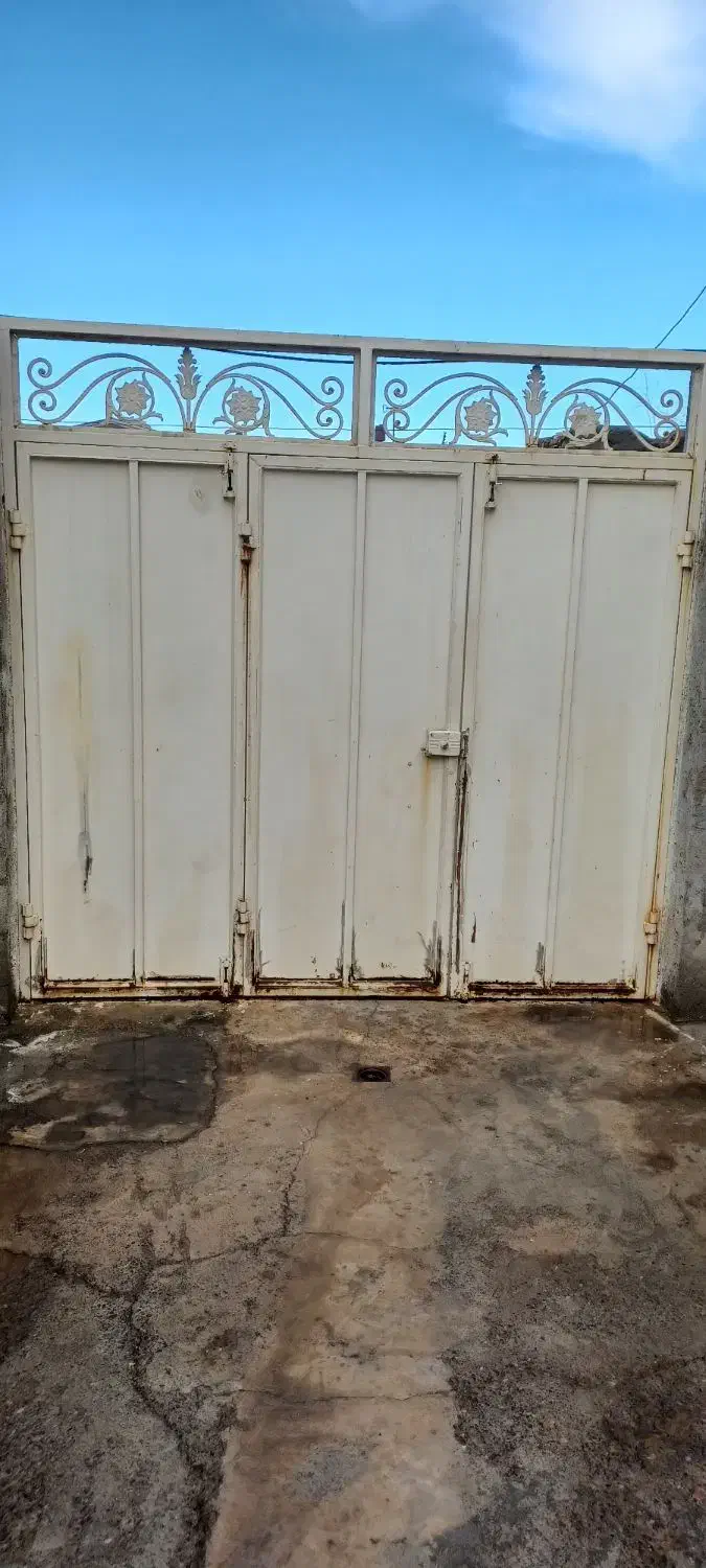 درب آهنی|مصالح و تجهیزات ساختمان|میانه, |دیوار