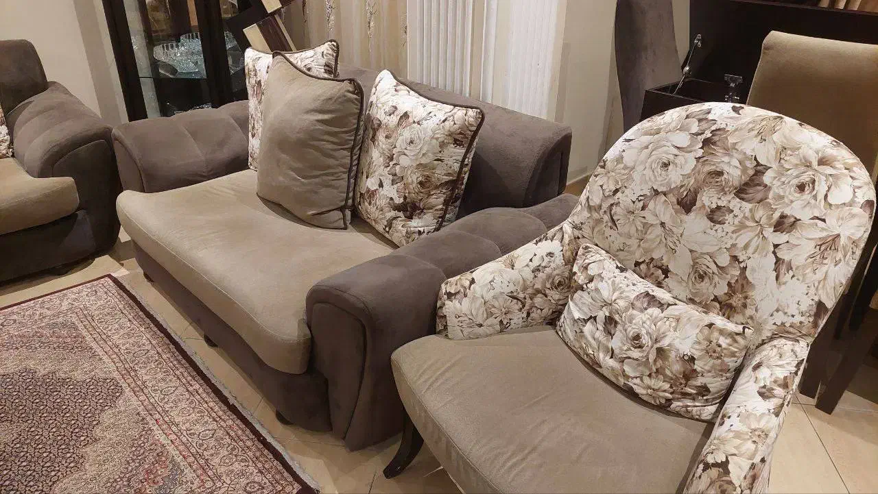 مبل درحد نو به همراه بوفه|مبلمان خانگی و میز عسلی|رشت, لاکانی|دیوار