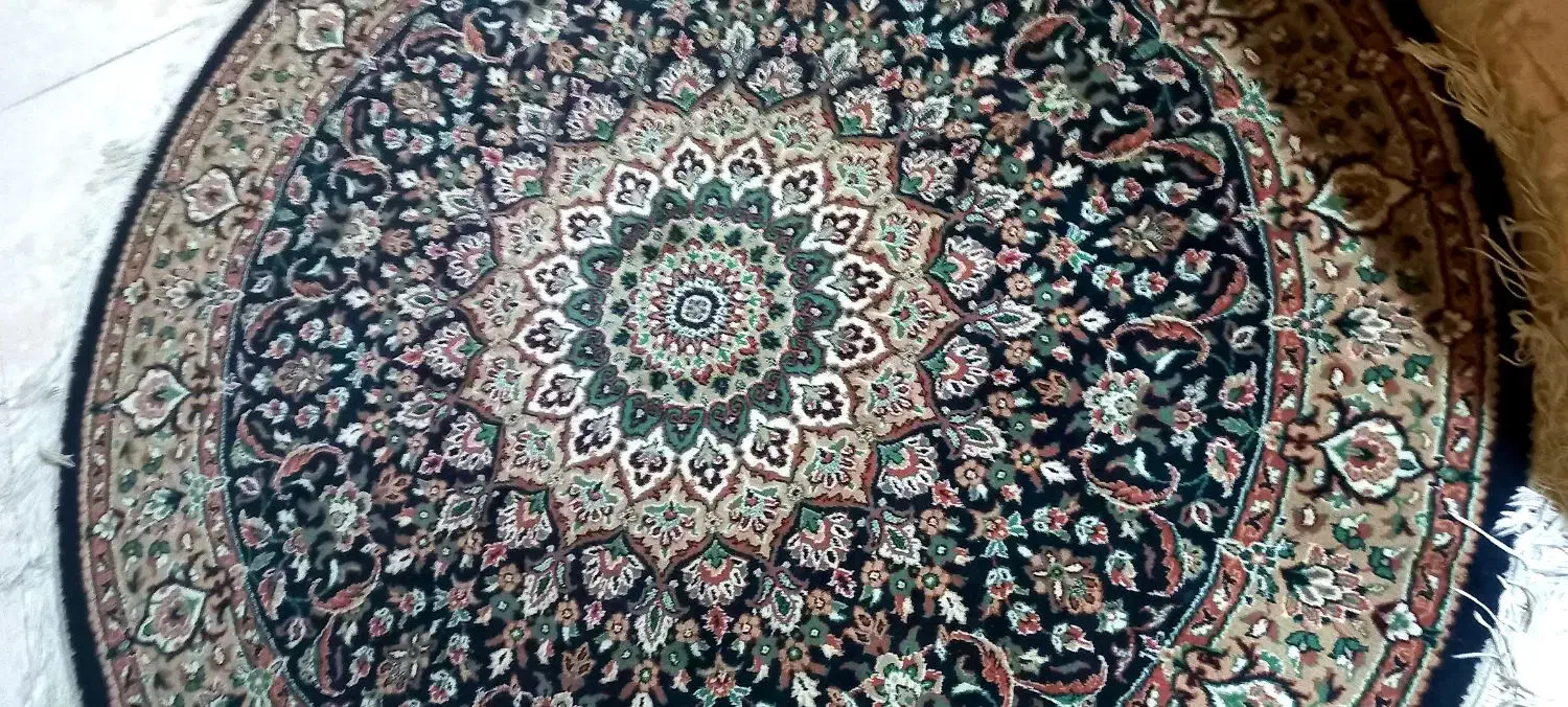 دو قالیچه ی گرد بسیار زیبا و نو|فرش|گرگان, |دیوار