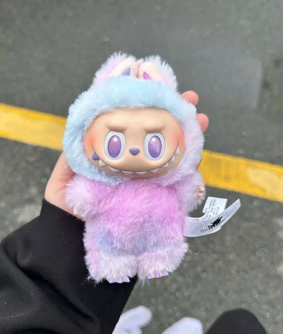 عروسک لبوبو اورجینال مارک pop mart باجعبه|اسباب‌‌بازی|تبریز, |دیوار