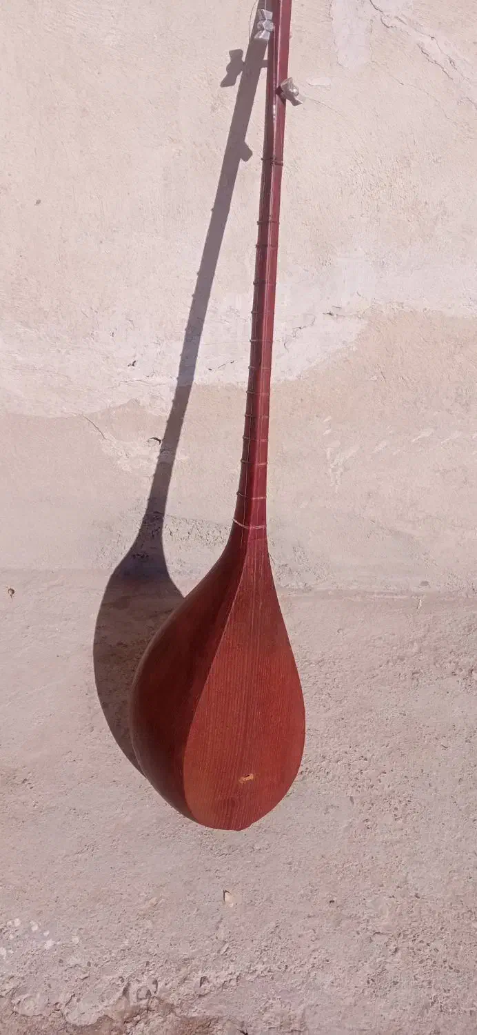 دوتار|سازهای سنتی|شیروان (خراسان), |دیوار