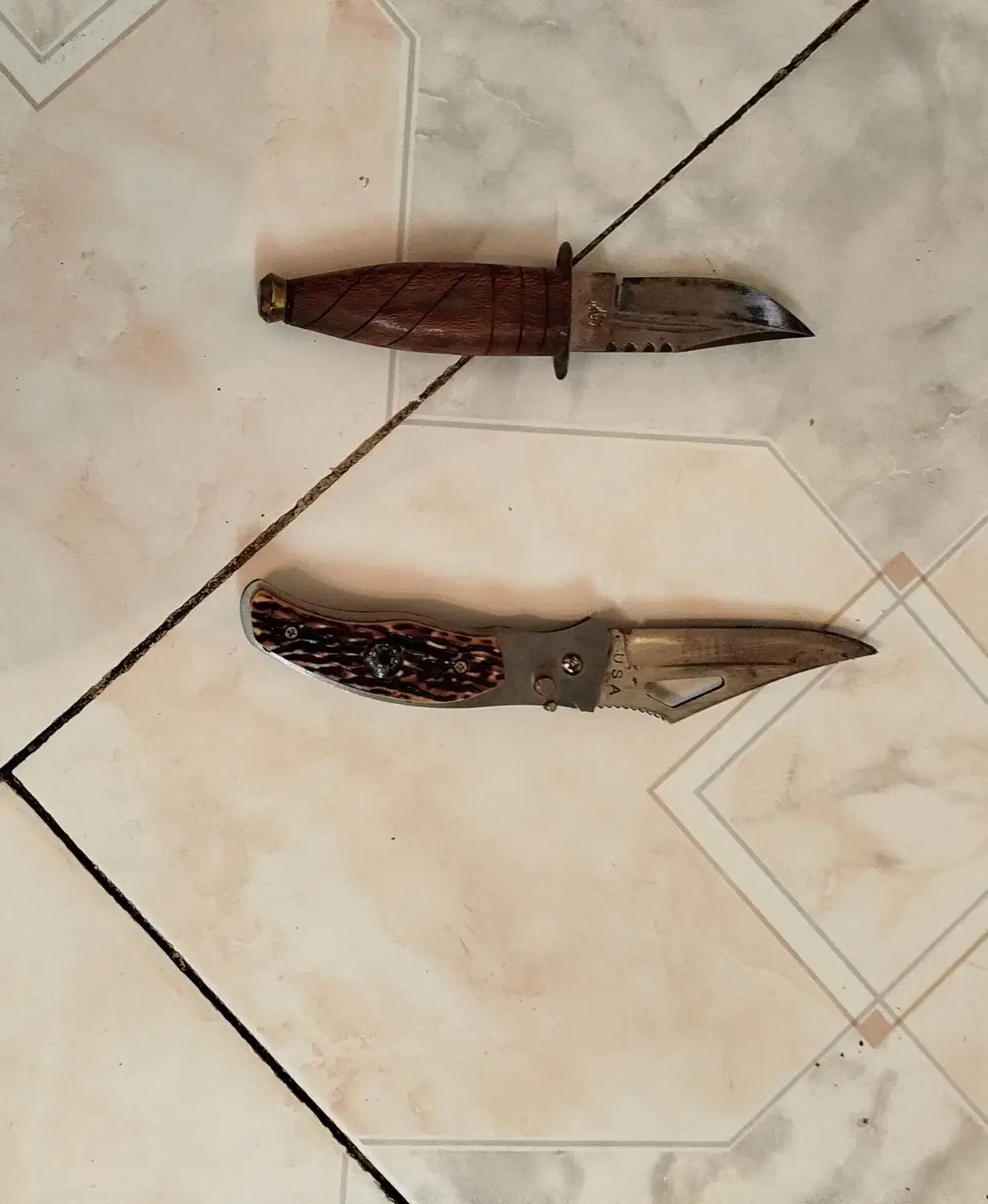 چاقوقدیمی|کلکسیون اشیاء عتیقه|ری, عباس‌آباد|دیوار