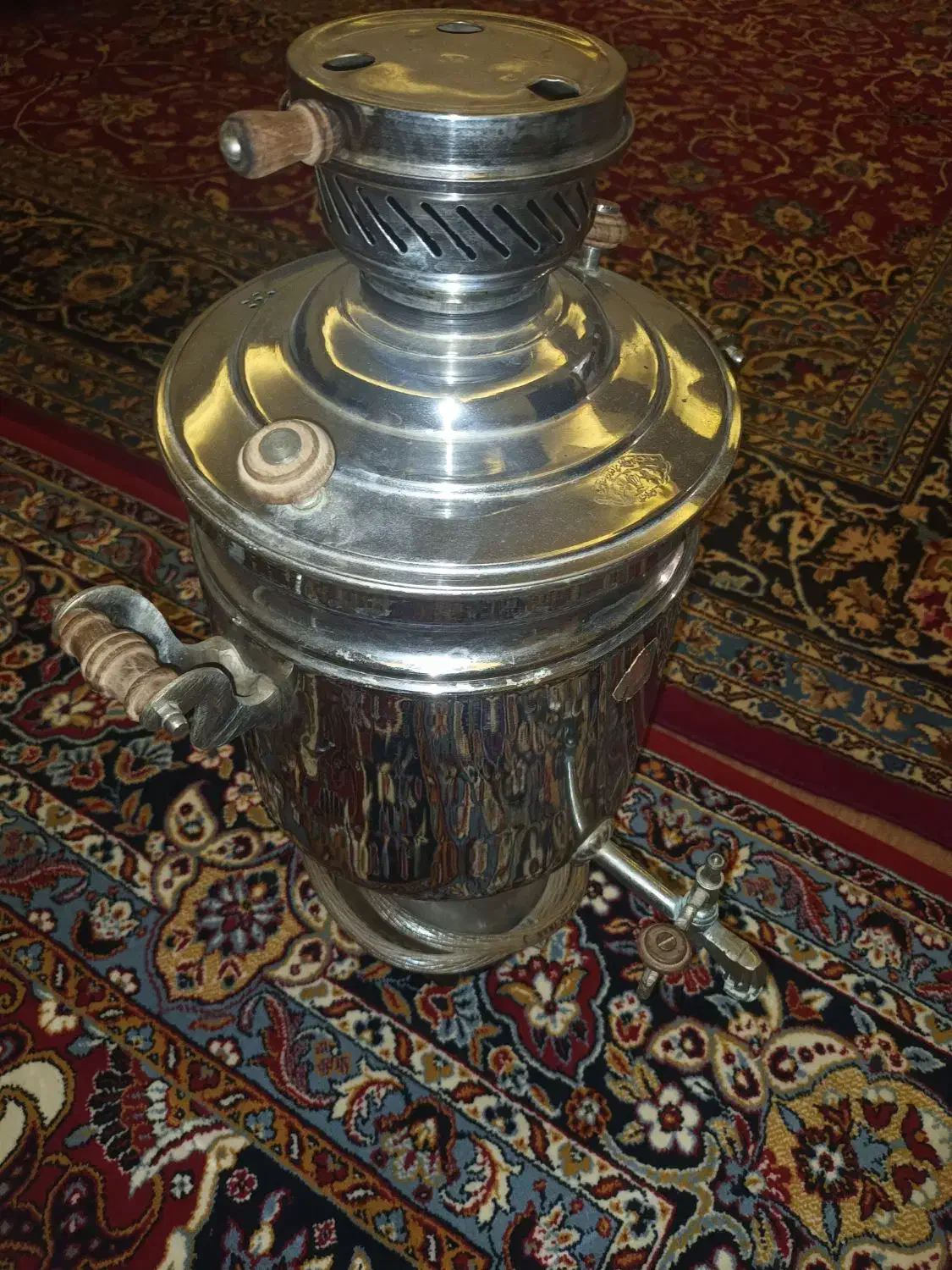 سماور گازی|سماور، چایساز، قهوهساز|اندیشه, اندیشه فاز ۱|دیوار