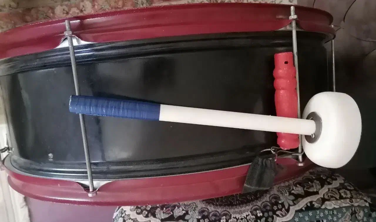 طبل|درام و پرکاشن|اصفهان, کوی امام|دیوار