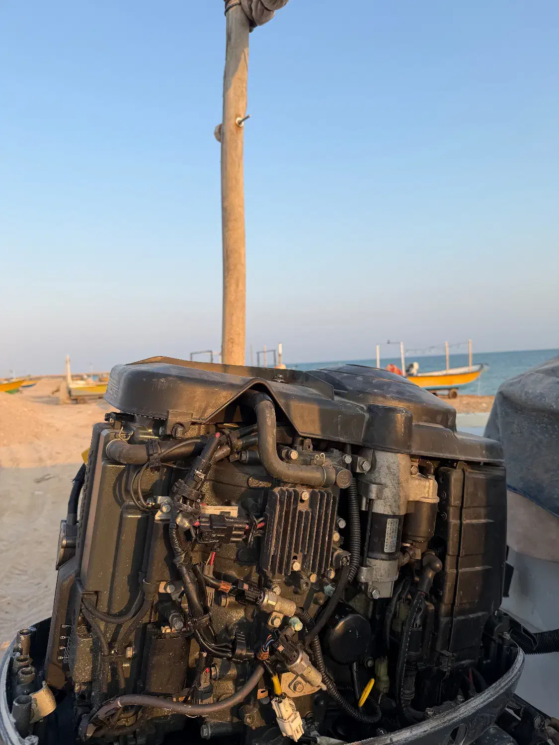 موتور ۱۱۵چهارزمانه۲۰۱۶|قایق و سایر وسایل نقلیه|بندرلنگه, |دیوار